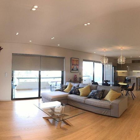 Luxury & Stylish Family Apartment เอเธนส์ ภายนอก รูปภาพ