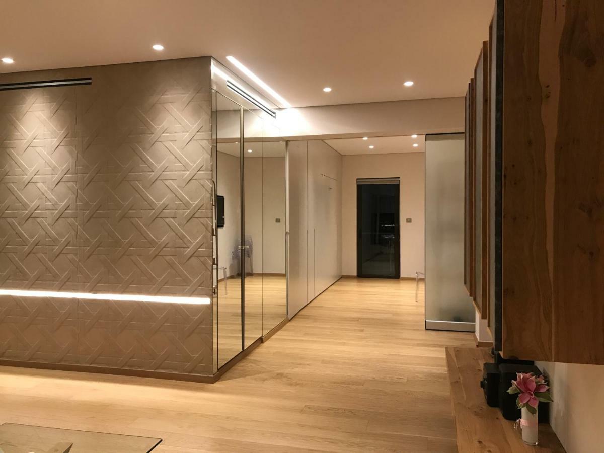 Luxury & Stylish Family Apartment เอเธนส์ ภายนอก รูปภาพ